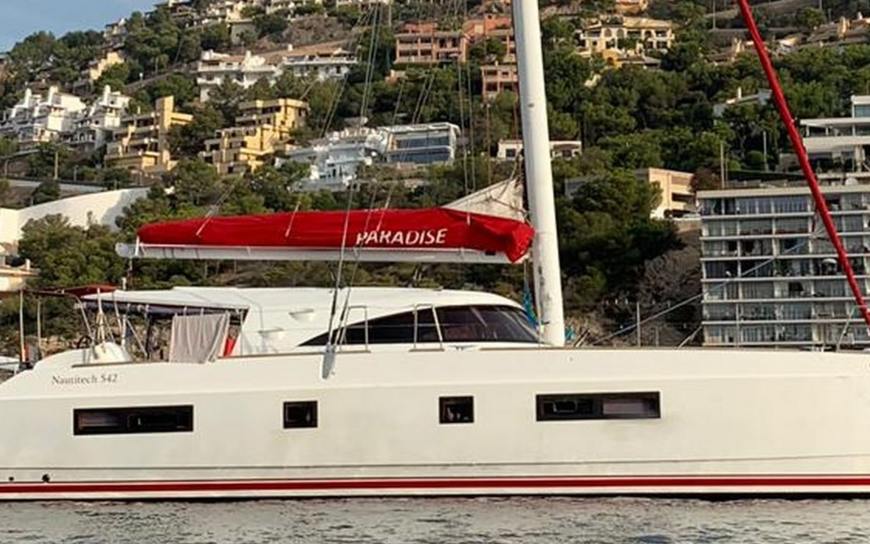 Price reduction for the PARADISE catamaran