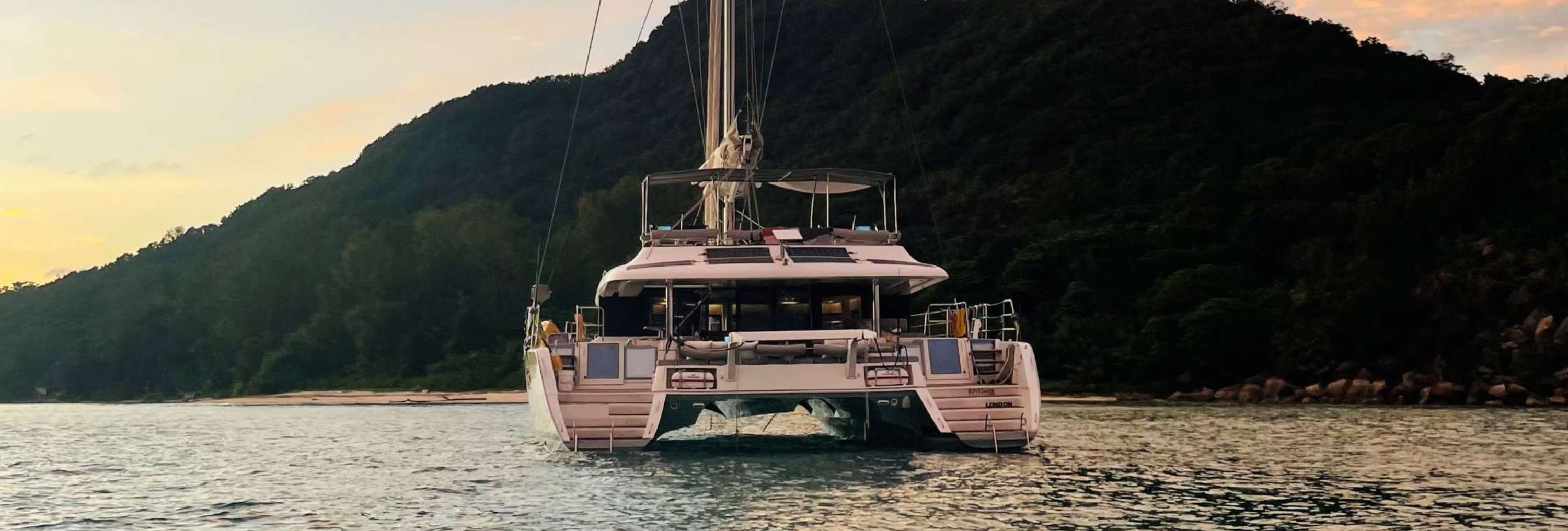 Catamaran RÊVE2MER: New Yacht Available for Charter